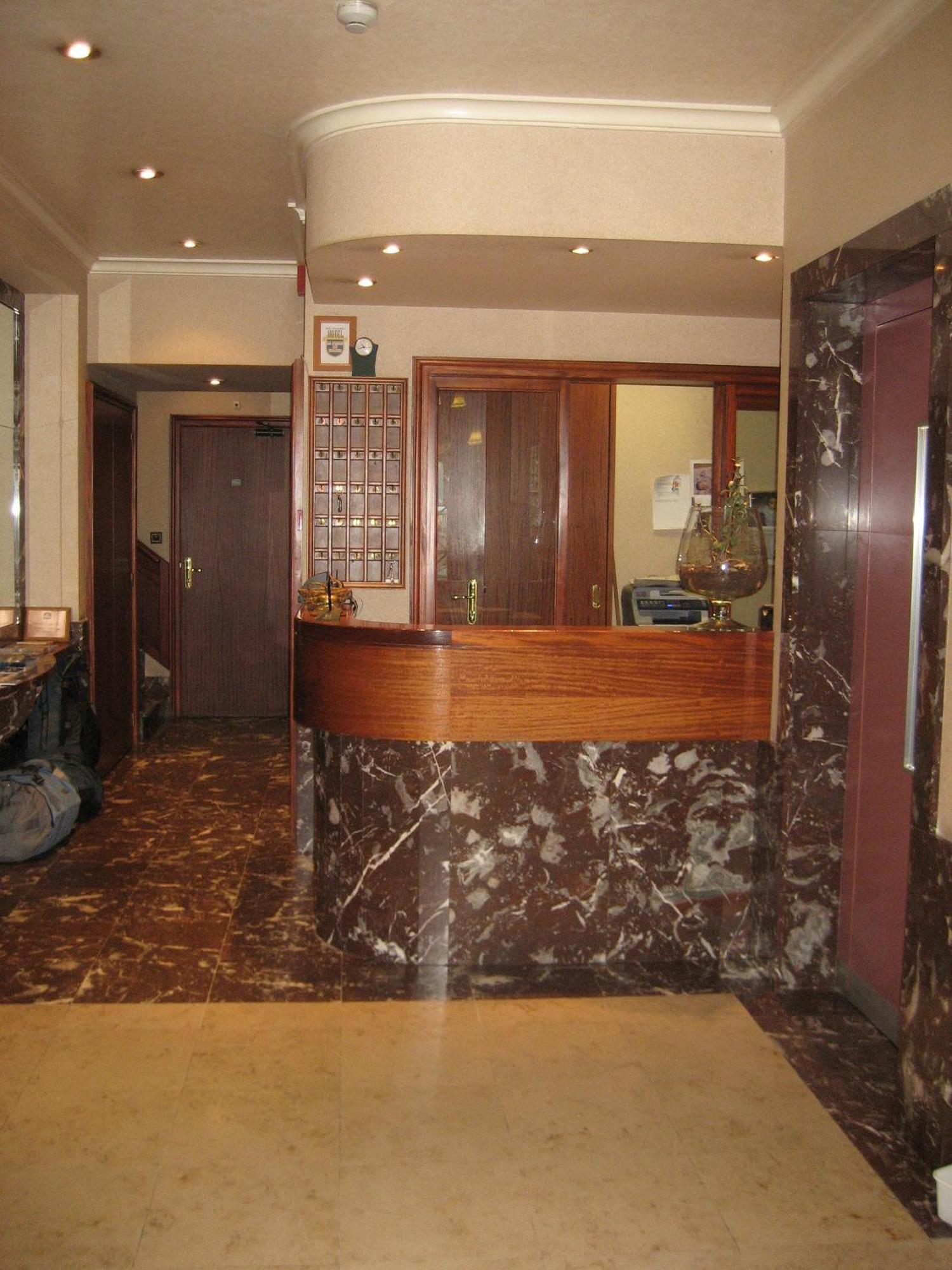 Hotel Du Roy Bouillon Exteriör bild