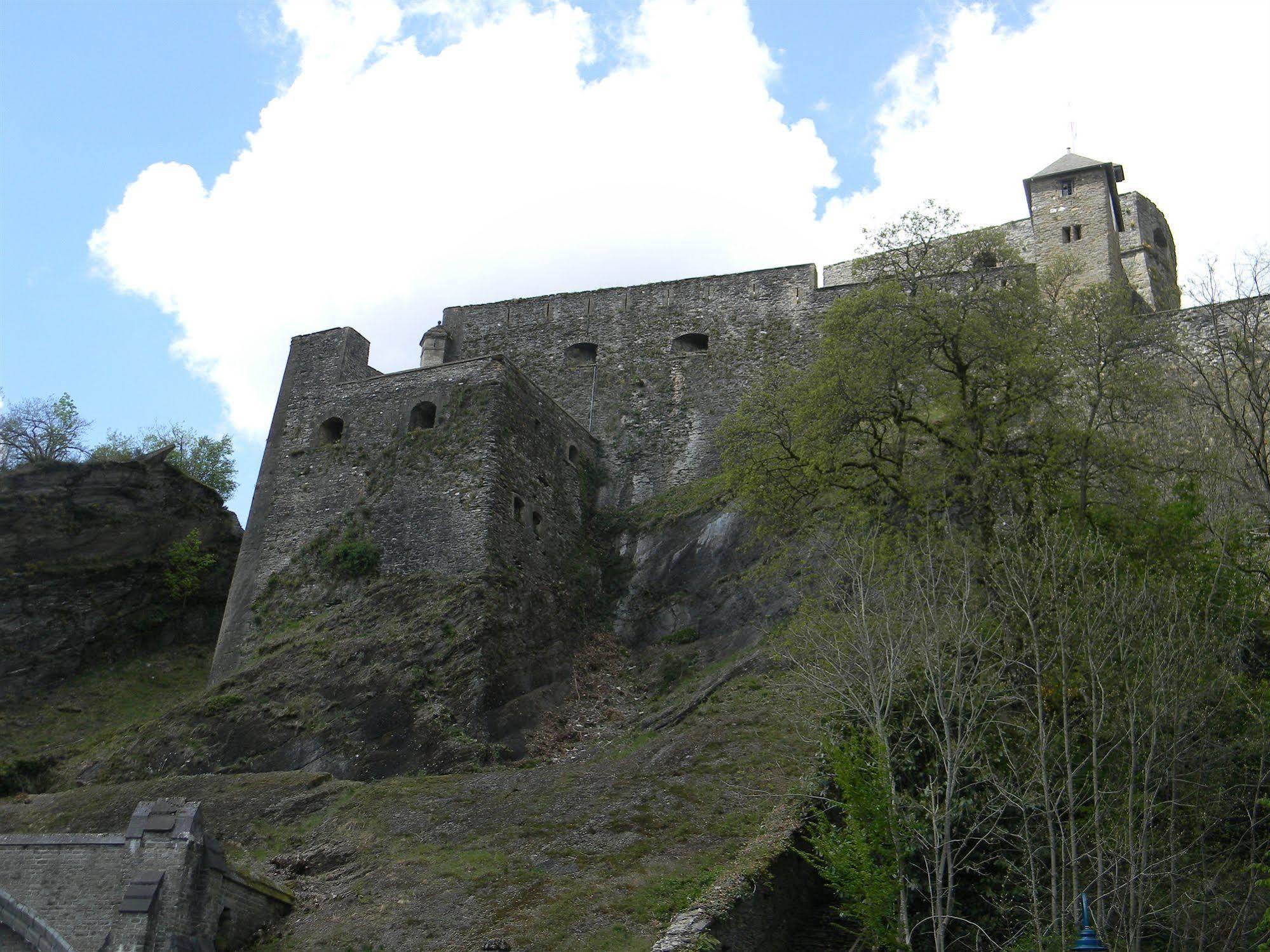 Hotel Du Roy Bouillon Exteriör bild