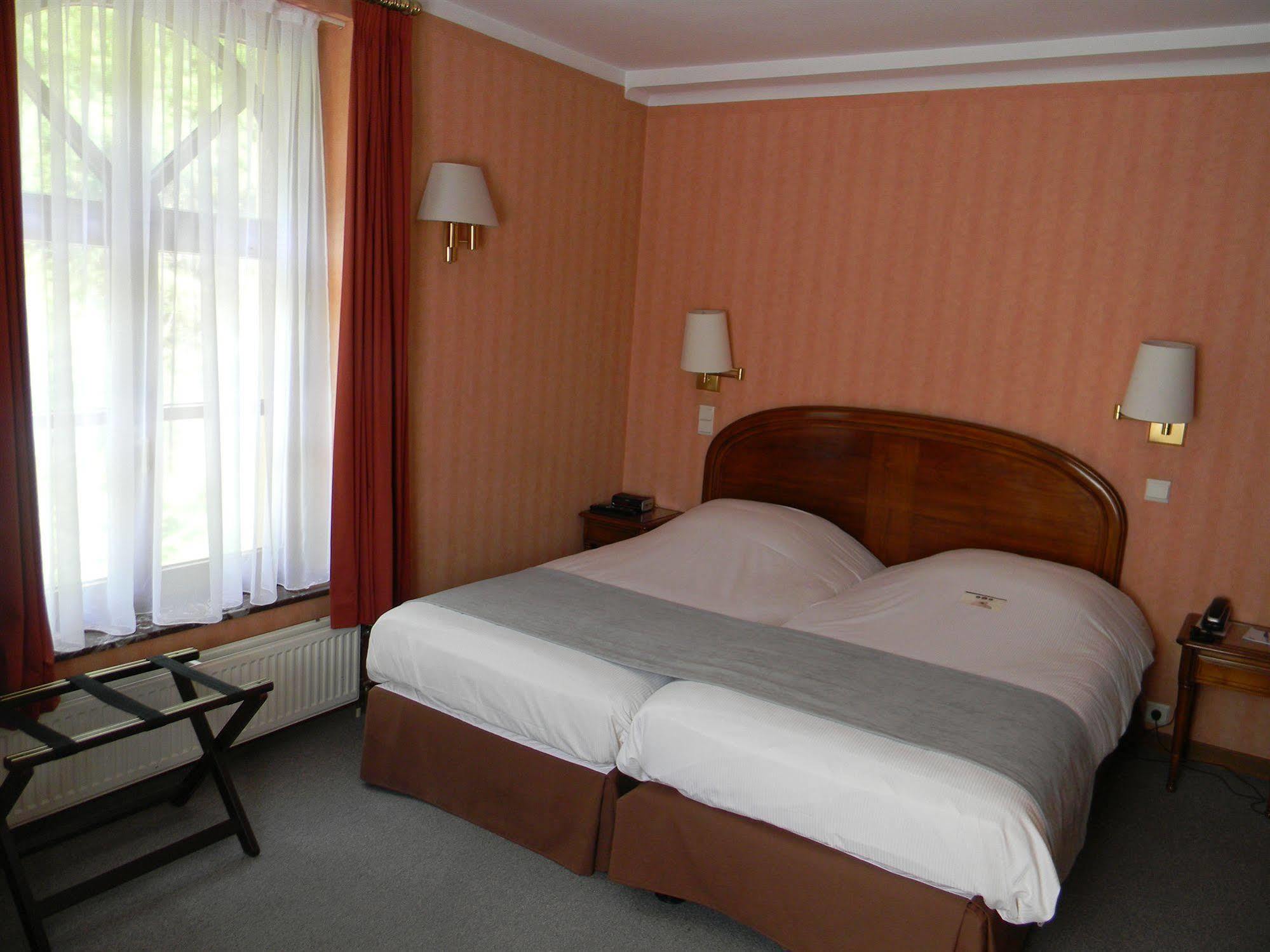 Hotel Du Roy Bouillon Exteriör bild